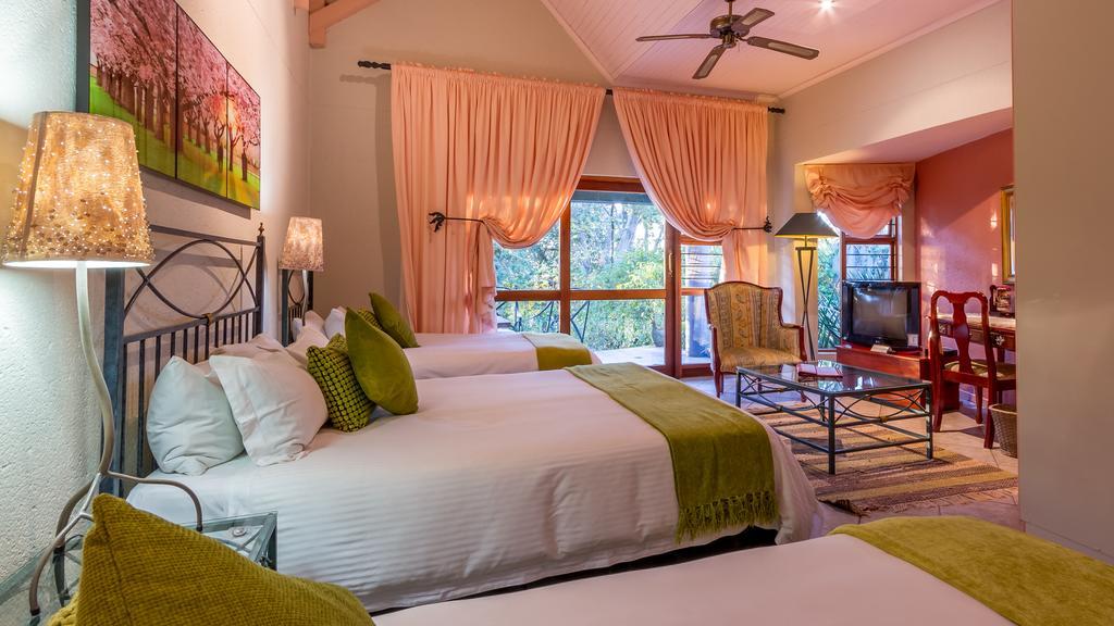 Joern'S Gaestehaus Mbombela Chambre photo