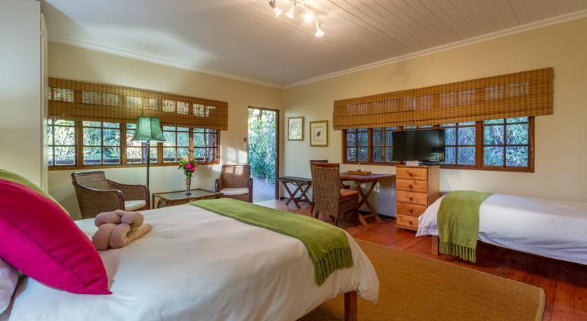 Joern'S Gaestehaus Mbombela Chambre photo