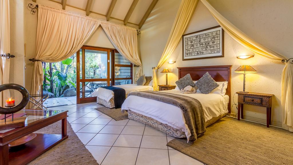 Joern'S Gaestehaus Mbombela Extérieur photo