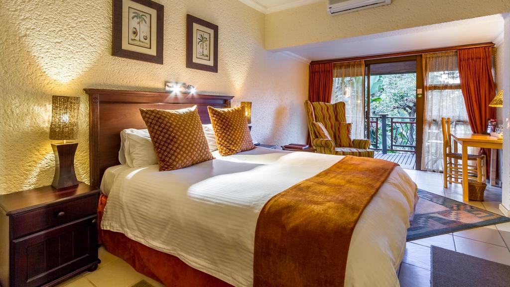 Joern'S Gaestehaus Mbombela Extérieur photo